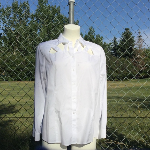 Chico’s cut-out white button down shirt - Picture 2 of 10